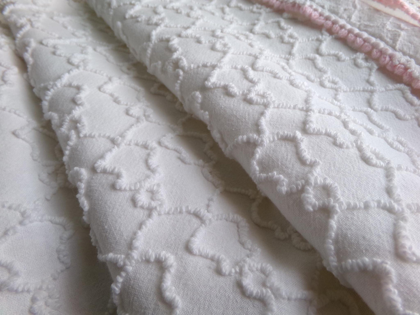 textured white chenille fabric, chain link design with pink bead tuft edge, 20" x 25" inches, ideal quilt sewing material