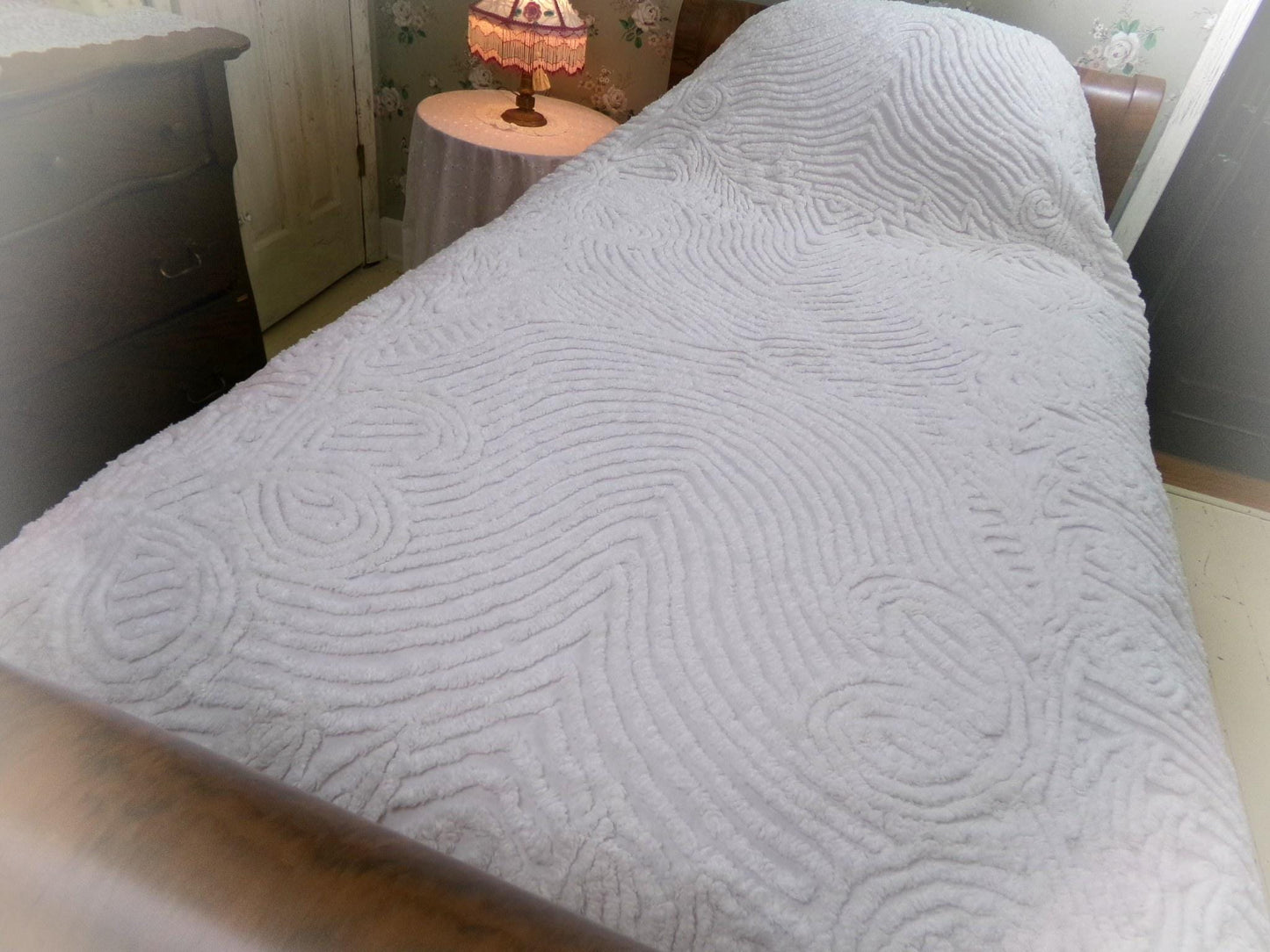 mystic shadow vintage chenille bedspread, plush white swirl designs, TWIN size farmhouse style cotton bedding