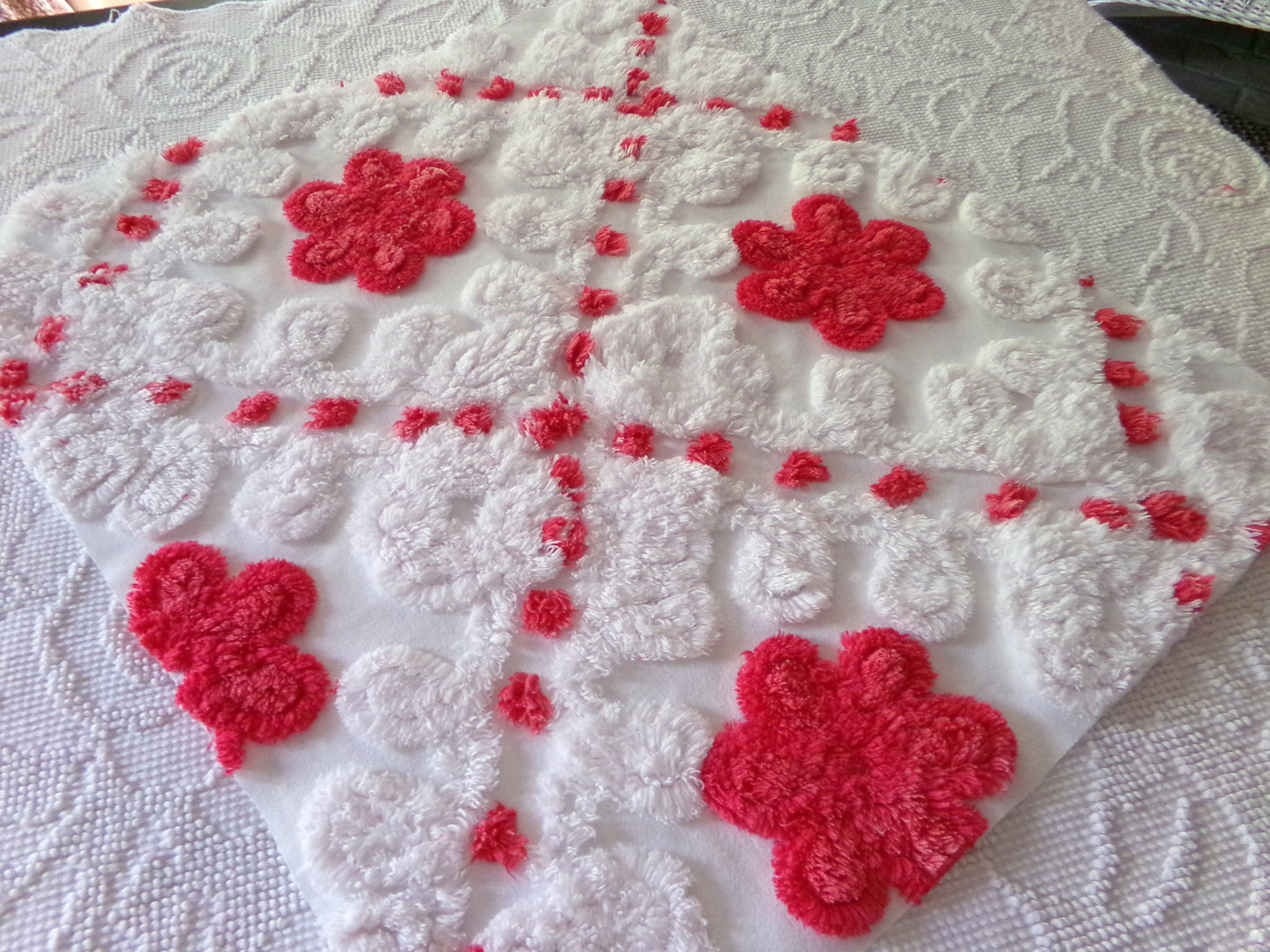 Shabby Red Flowers Vintage Chenille Fabric, 18" x 21" Inch Piece, Frosty White Plush Swirls, Ideal for Festive Crafts
