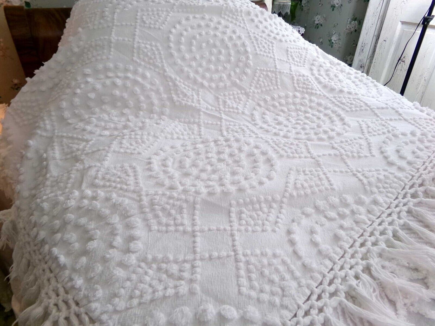 Vintage White Chenille Bedspread, Handtufted Moon & Diamonds, Full Size, Fringe Trim