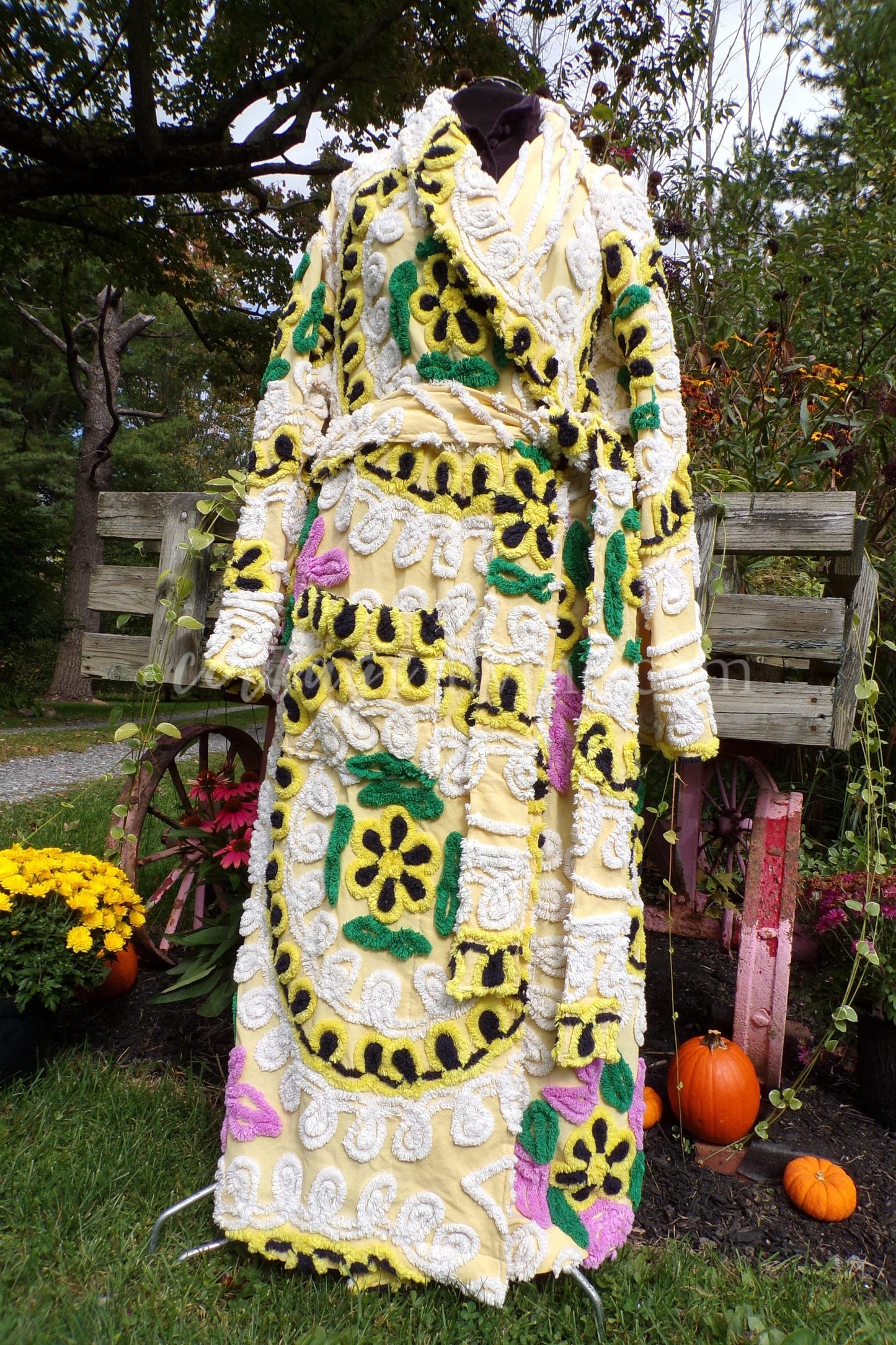 Plus Size Chenille Robe, Rise 'n Shine, XL XXL Bathrobe with Sculpted Cake Frosting Florals in Black & Sunny Yellow, Art to Wear