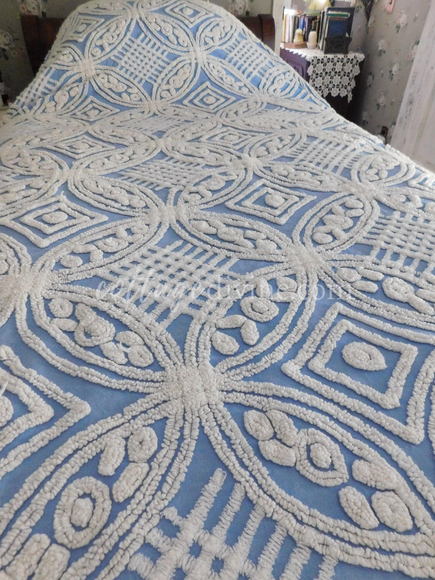 Porcelain Blue & White Rosette Vintage Chenille Bedspread, Cottage Chic Charm, 86" x 100", Full