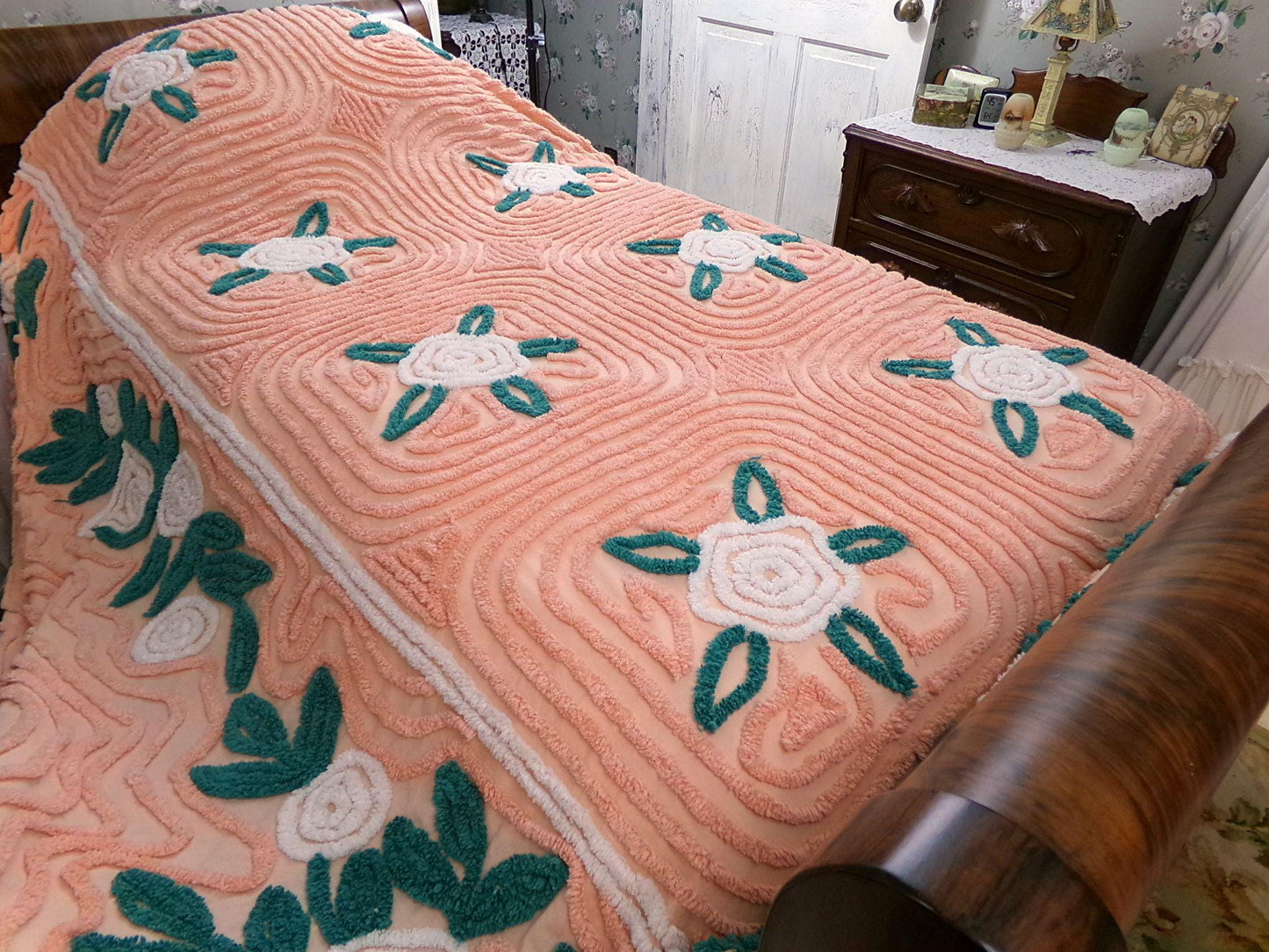 white roses in autumn vintage chenille bedspread, lovely peach glow cotton full size shabby chic bedding