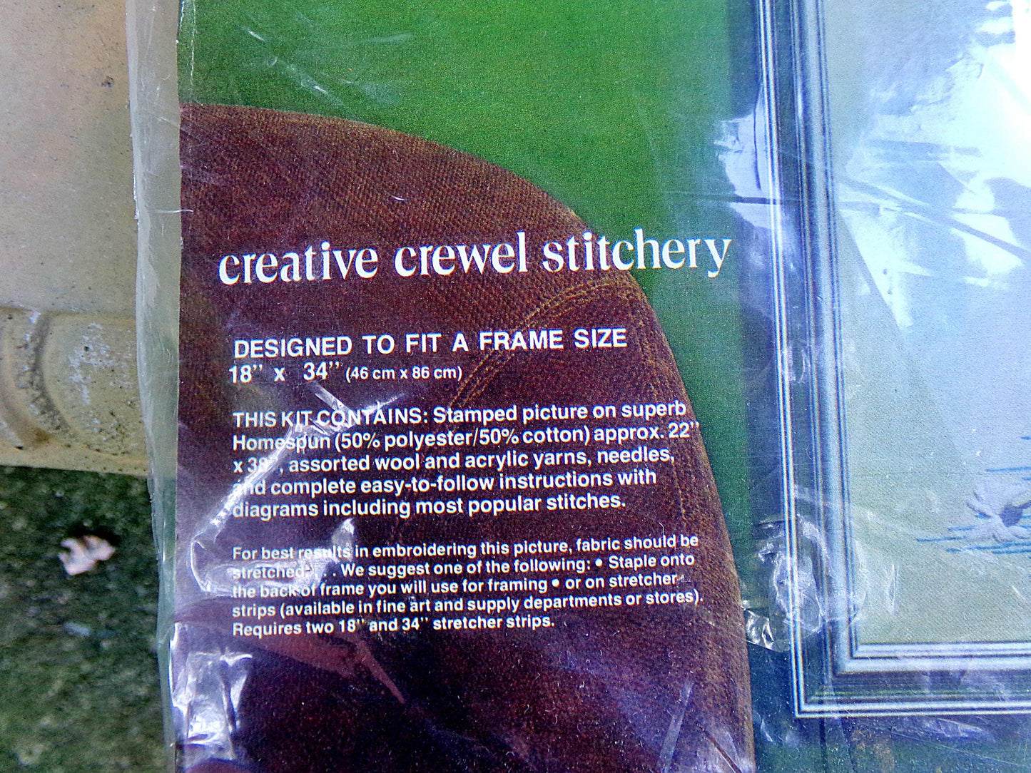 DAISIES DAISIES Crewel Embroidery Kit, Vintage 0617 Paragon Needlecraft Stitchery, Boho Style Wall Hanging, Adele Veres Design