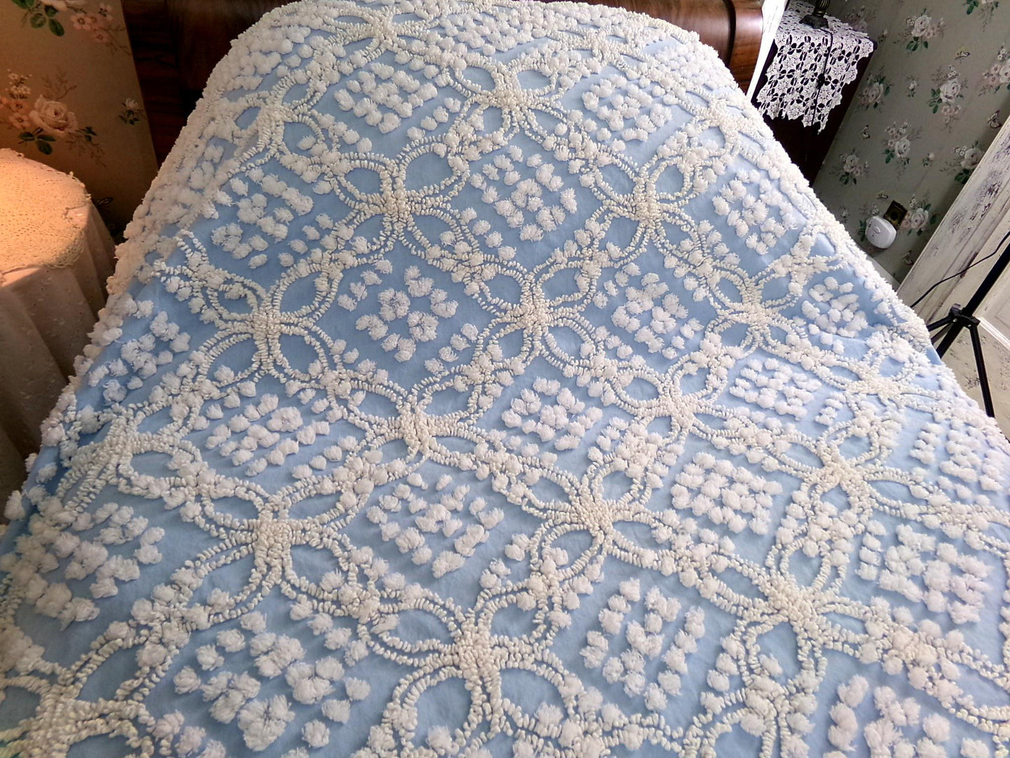 beach cottage blue vintage chenille bedspread, shabby tufted geometric pattern, 100% cotton twin size summer coverlet with fringe