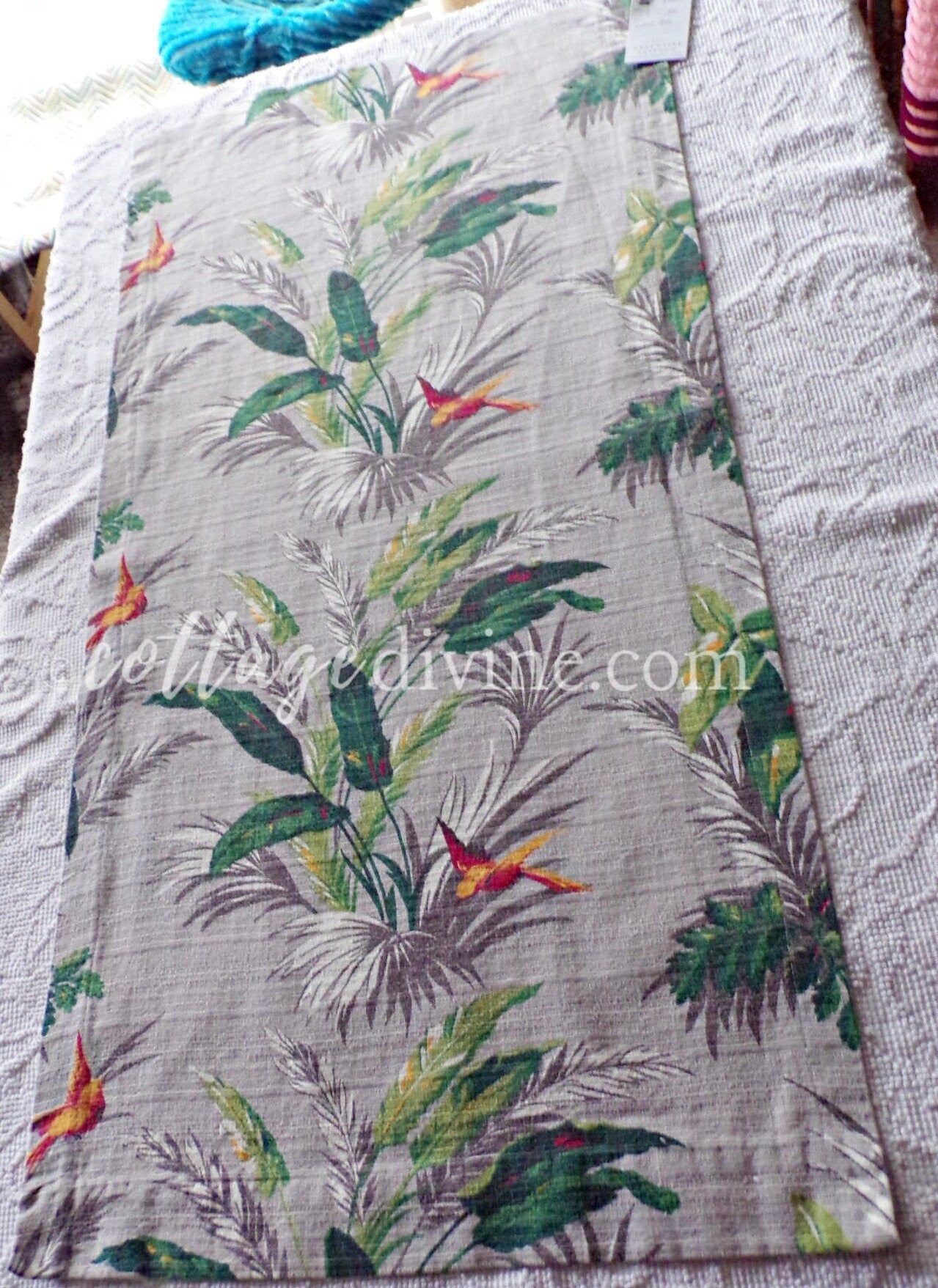 Vintage HUMMINGBIRDS in Flight Barkcloth Fabric Piece, Great Tropical Vibes, 19" x 39" inches, Ideal for DIY Pillows, Wall Art, #2