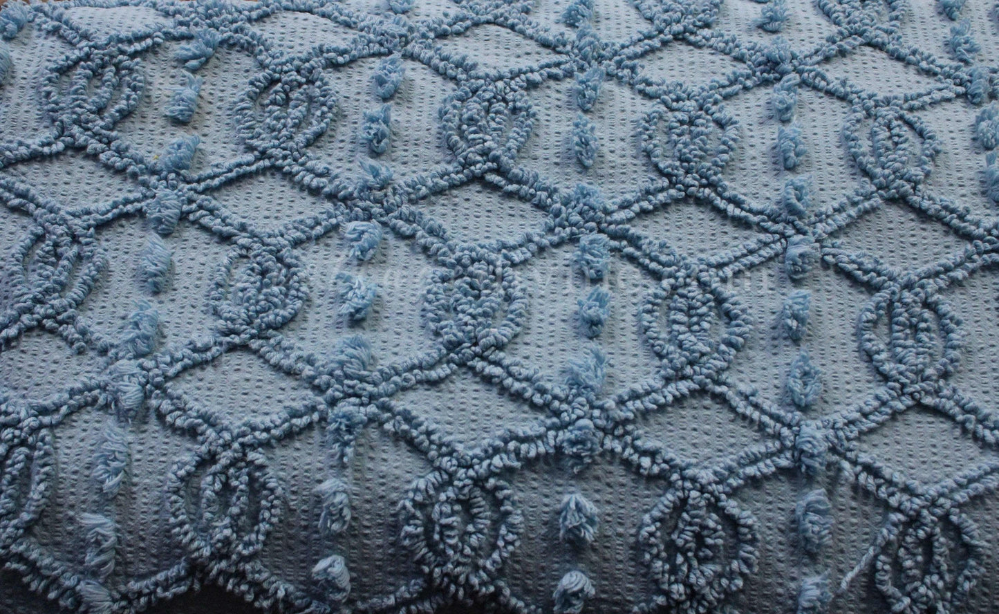 Unique Blue Eternity Link Chenille Seersucker Fabric, Vintage 20" x 24" inch Piece of Sewing Material, Needletuft Geometric Pops Design