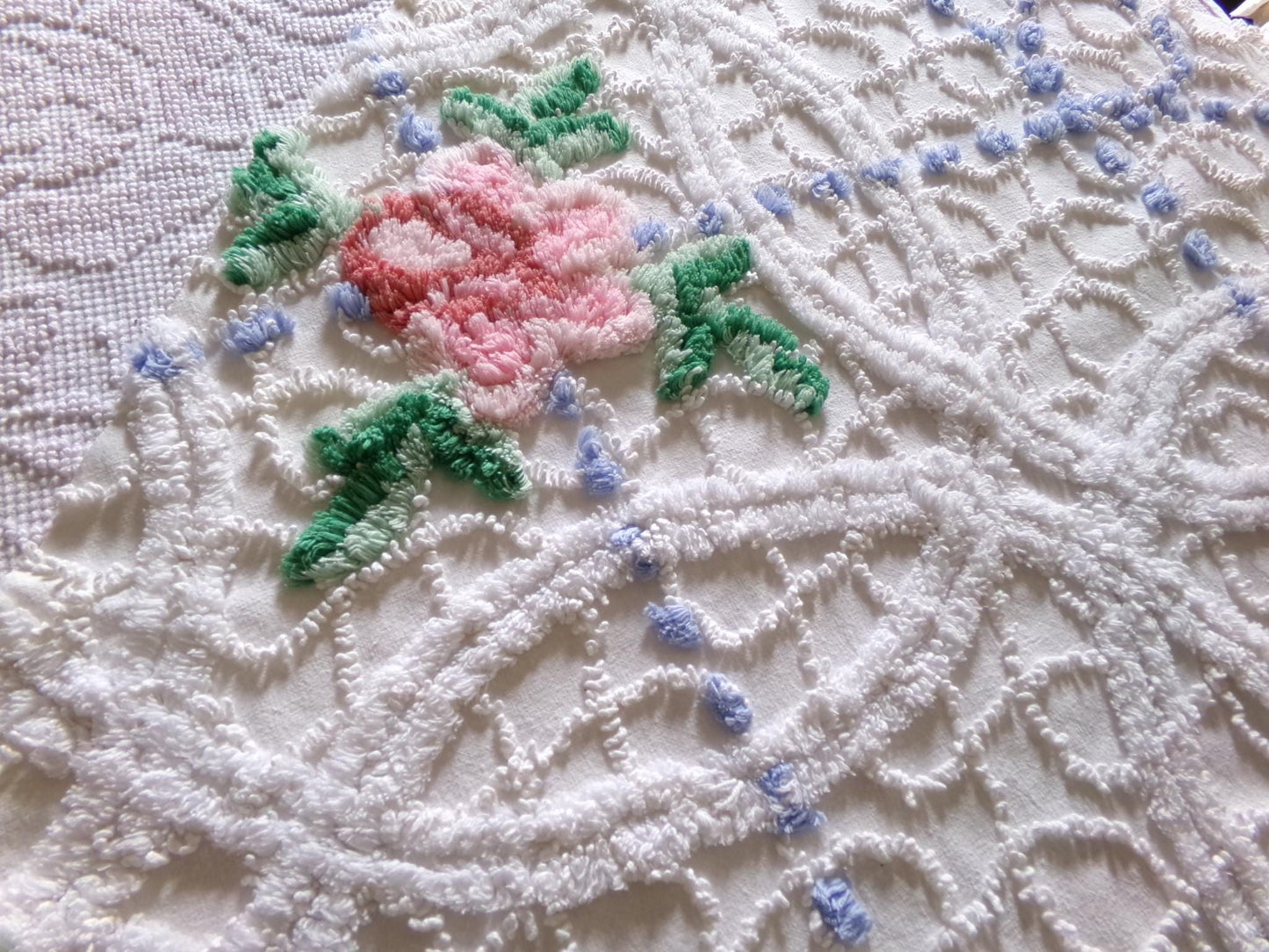breezy rose floral fabric piece, vintage chenille country cottage style sewing material, 16" x 35" inch piece, white cotton