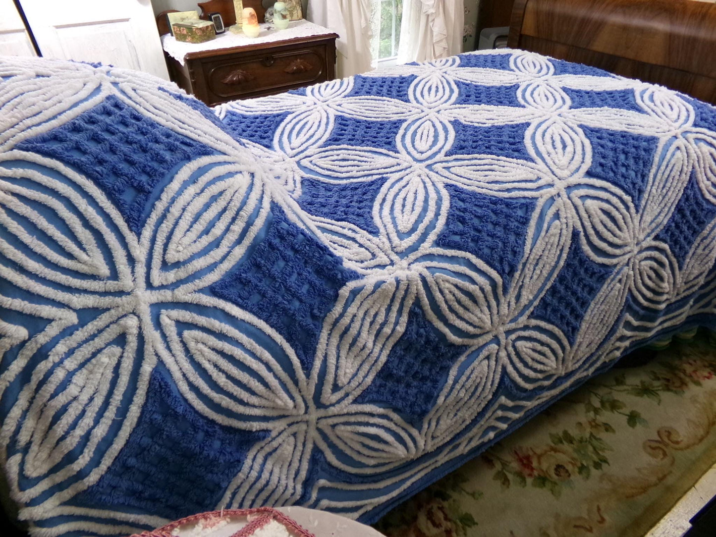 coastal style chenille bedding, full size vintage cotton bedspread in dominant blue & white wedding ring design