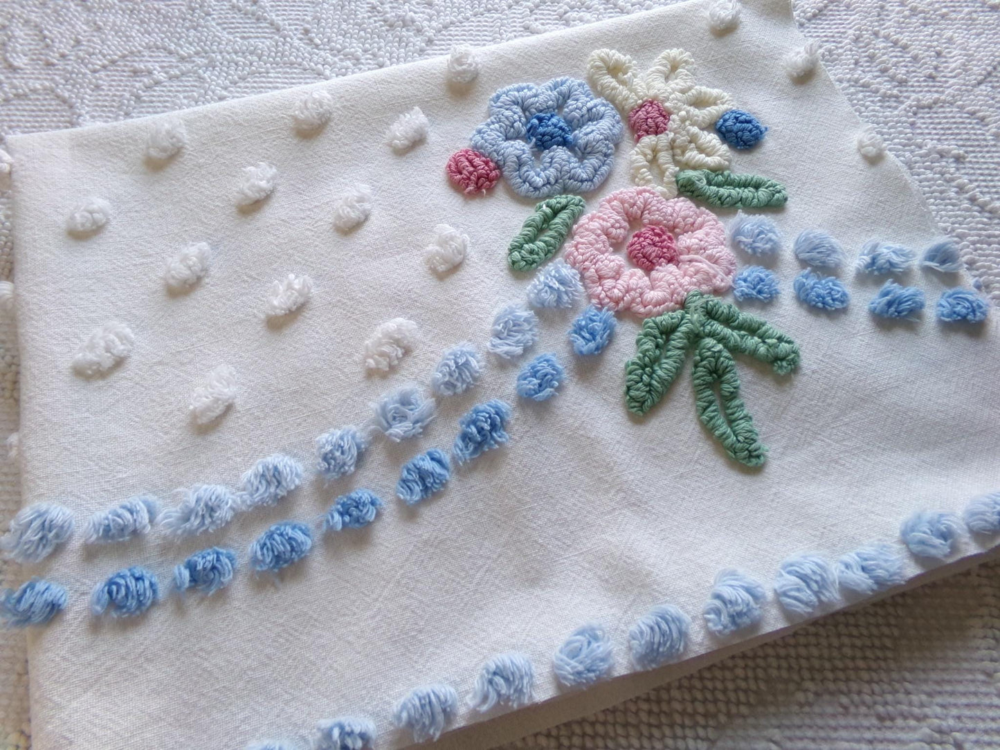 classic shabby chic vintage chenille fabric, beautiful floral 20" x 26" inch piece of cotton sewing material, great for pillows & crafts