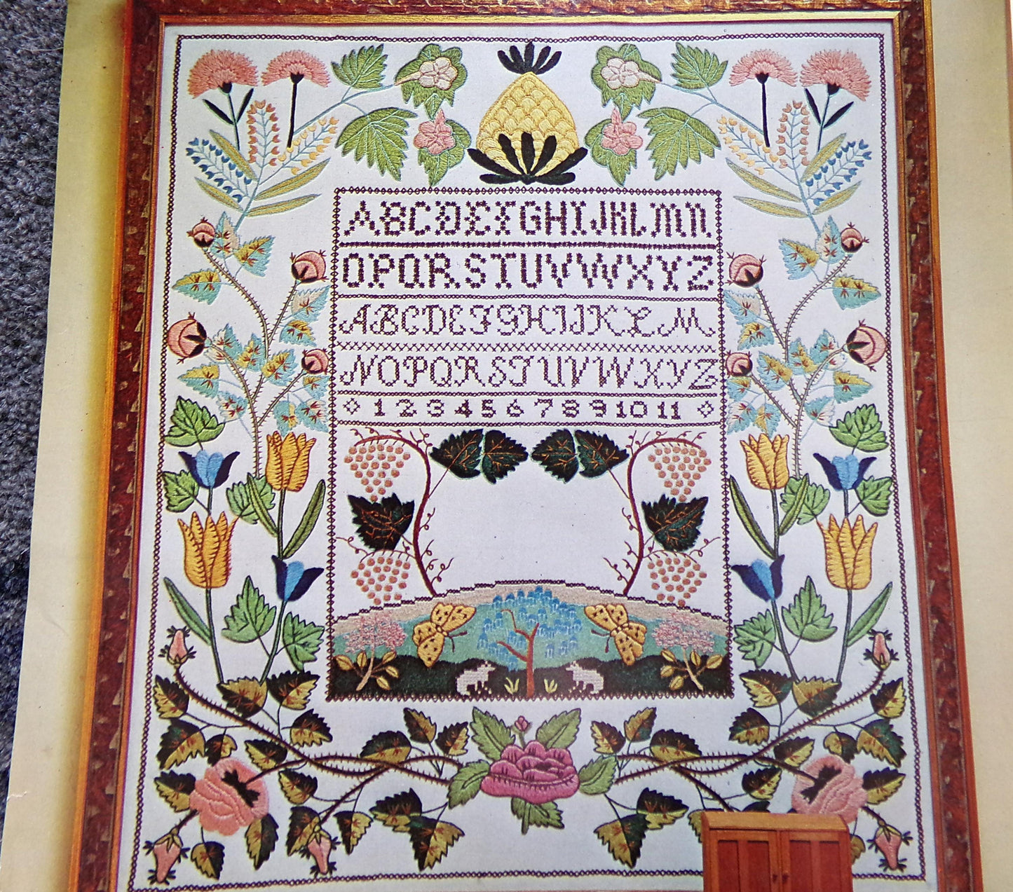 Vintage MUSEUM SAMPLER Embroidery Kit, Cooper-Hewitt Smithsonian Institution, Paragon Creative Crewel Stitchery, 0237, Linen Canvas