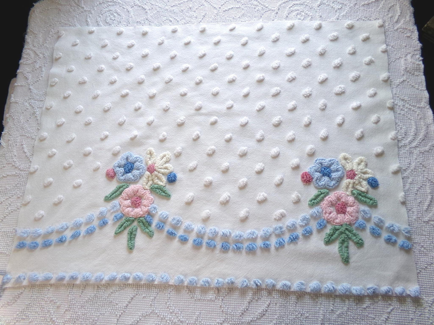 classic shabby chic vintage chenille fabric, beautiful floral 20" x 26" inch piece of cotton sewing material, great for pillows & crafts