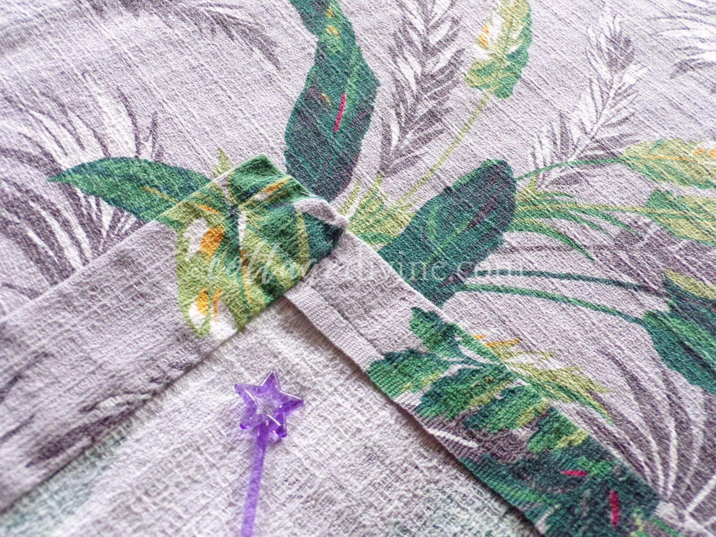Vintage HUMMINGBIRDS in Flight Barkcloth Fabric Piece, Great Tropical Vibes, 19" x 39" inches, Ideal for DIY Pillows, Wall Art, #2