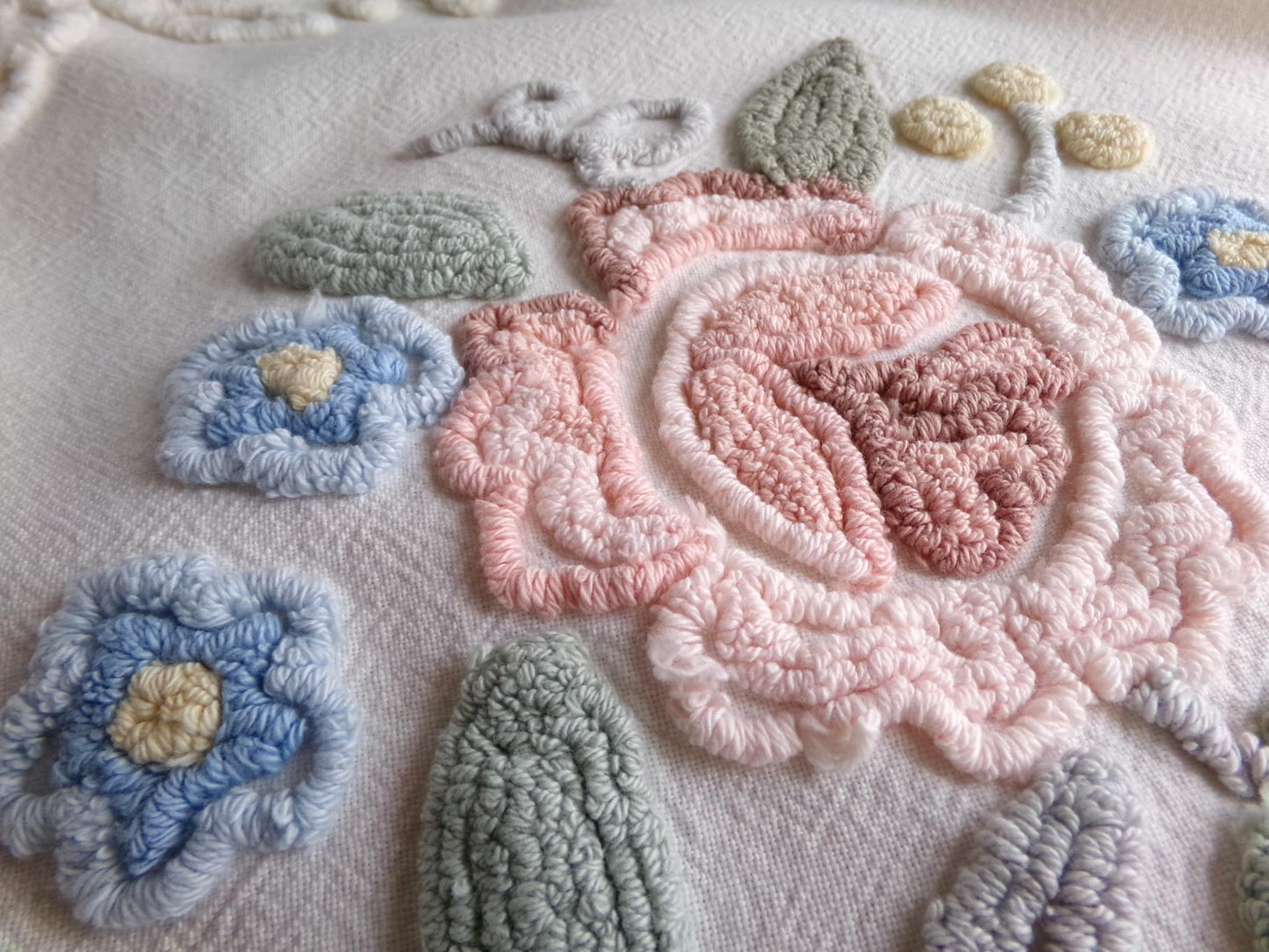 shabby chic chenille fabric, lovely needletuft rose floral design, 21" x 21" inch piece of vintage sewing material great for a pillow cover