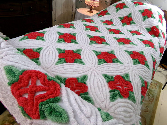 fantasy rose vintage luxury chenille bedspread in shabby style red cabbage roses design, 100% cotton full size bedding