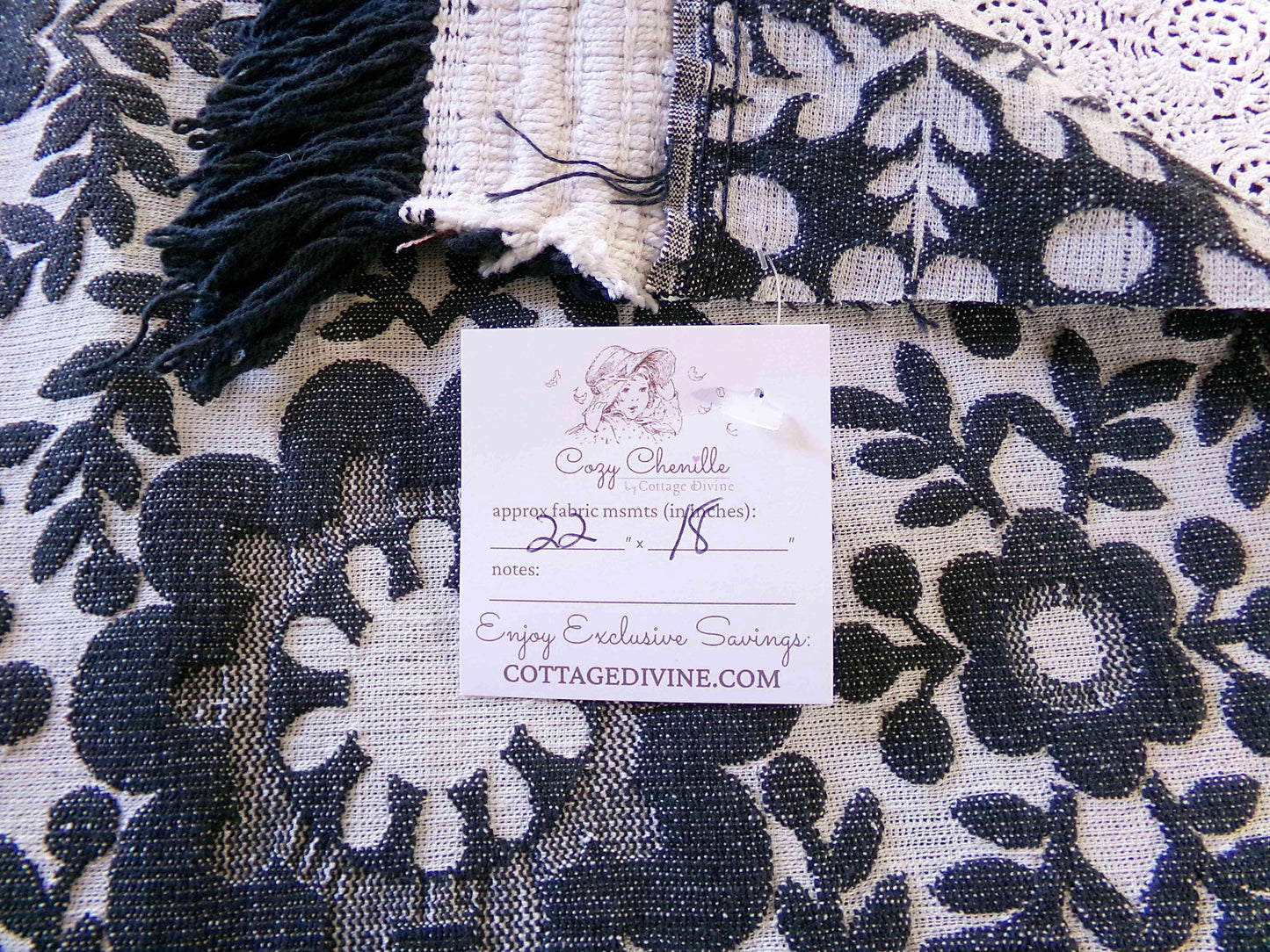 Flower Power MoD DaIsY Vintage Woven Fabric, REVERSIBLE Black & White Hippie Floral, 22" x 18" Piece