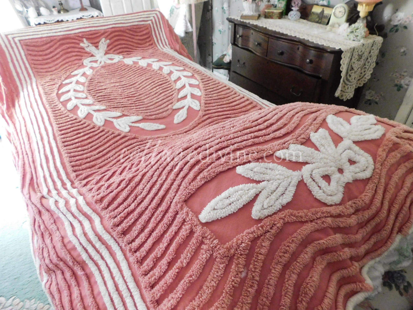 elegant twin size chenille bedspread, white laurel leaf design on terracotta, vintage cotton bedding