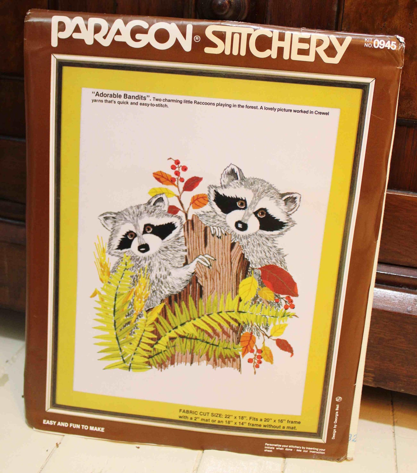 ADORABLE BANDITS Vintage Paragon Needlecraft CREWEL Embroidery Stitchery Kit #0945, Cute Woodland Raccoons, a Georgia Ball Design