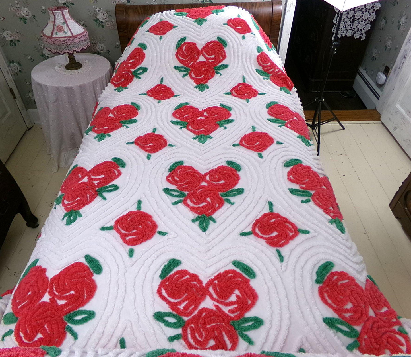 hopeless romantic vintage chenille bedspread, shabby red pinwheel roses in swirl hearts, 100% white cotton full size bedding, pom pom trim