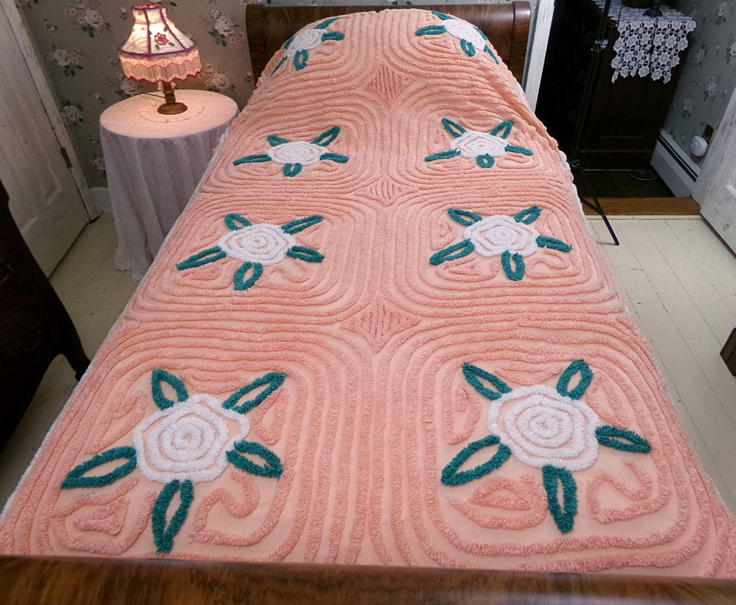 white roses in autumn vintage chenille bedspread, lovely peach glow cotton full size shabby chic bedding