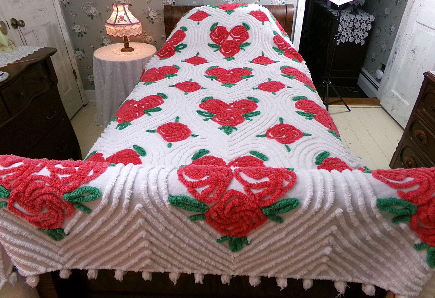 hopeless romantic vintage chenille bedspread, shabby red pinwheel roses in swirl hearts, 100% white cotton full size bedding, pom pom trim