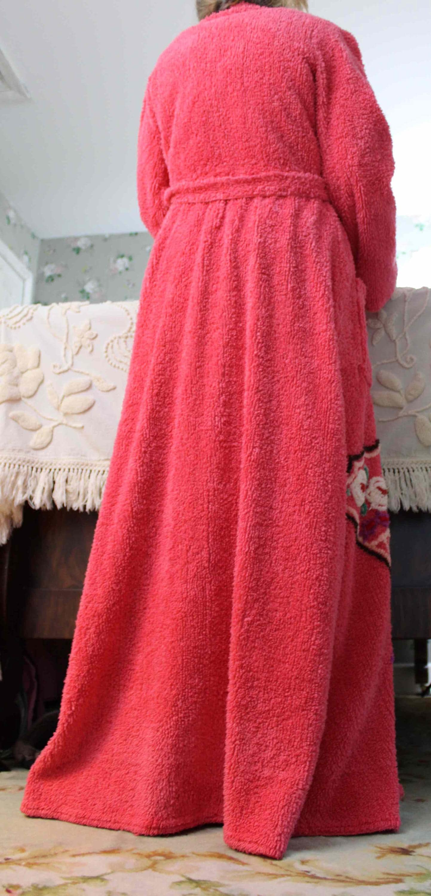 Gorgeous Vintage Style Chenille Robe, Deep Rose Fan Motif Old Hollywood Style Women's Bathrobe, Flattering Fit & Flare Silhouette, S/M