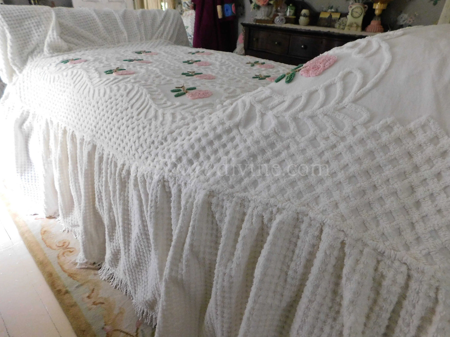 Heirloom Rose Vintage Chenille Bedspread, Full Size, JELDI AUSTRALIA, Cotton, Ruffled Skirt