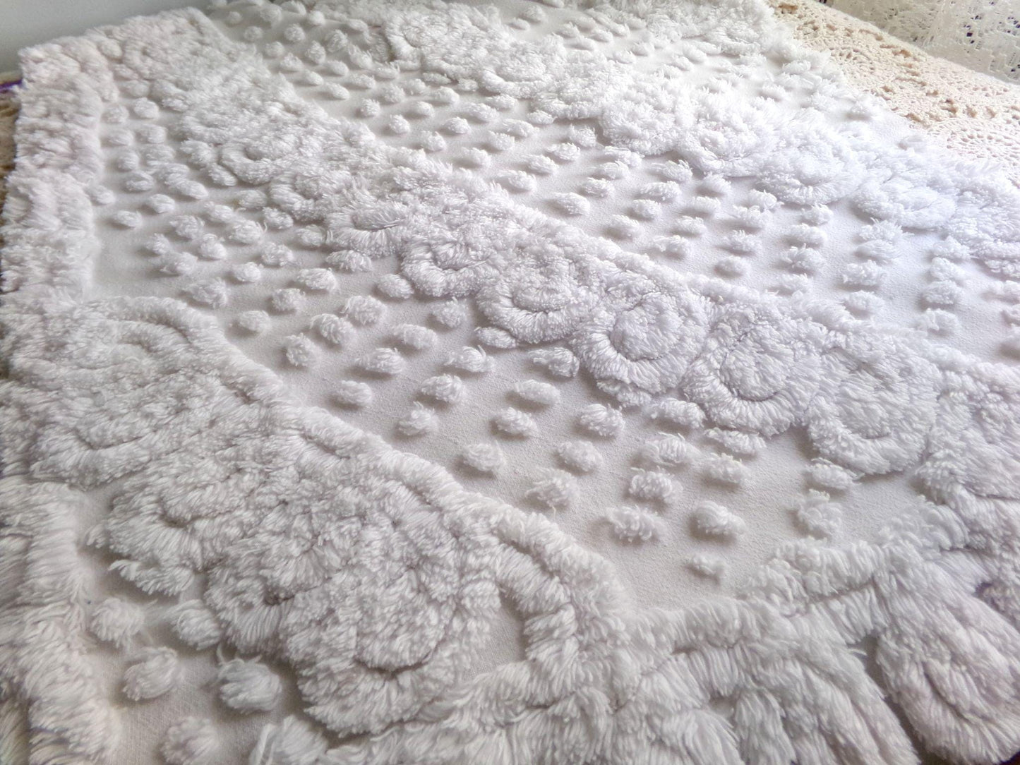 Fluffy Angel White Plush Swirl Vintage Chenille Quilt Fabric, 16" x 24" inch Piece