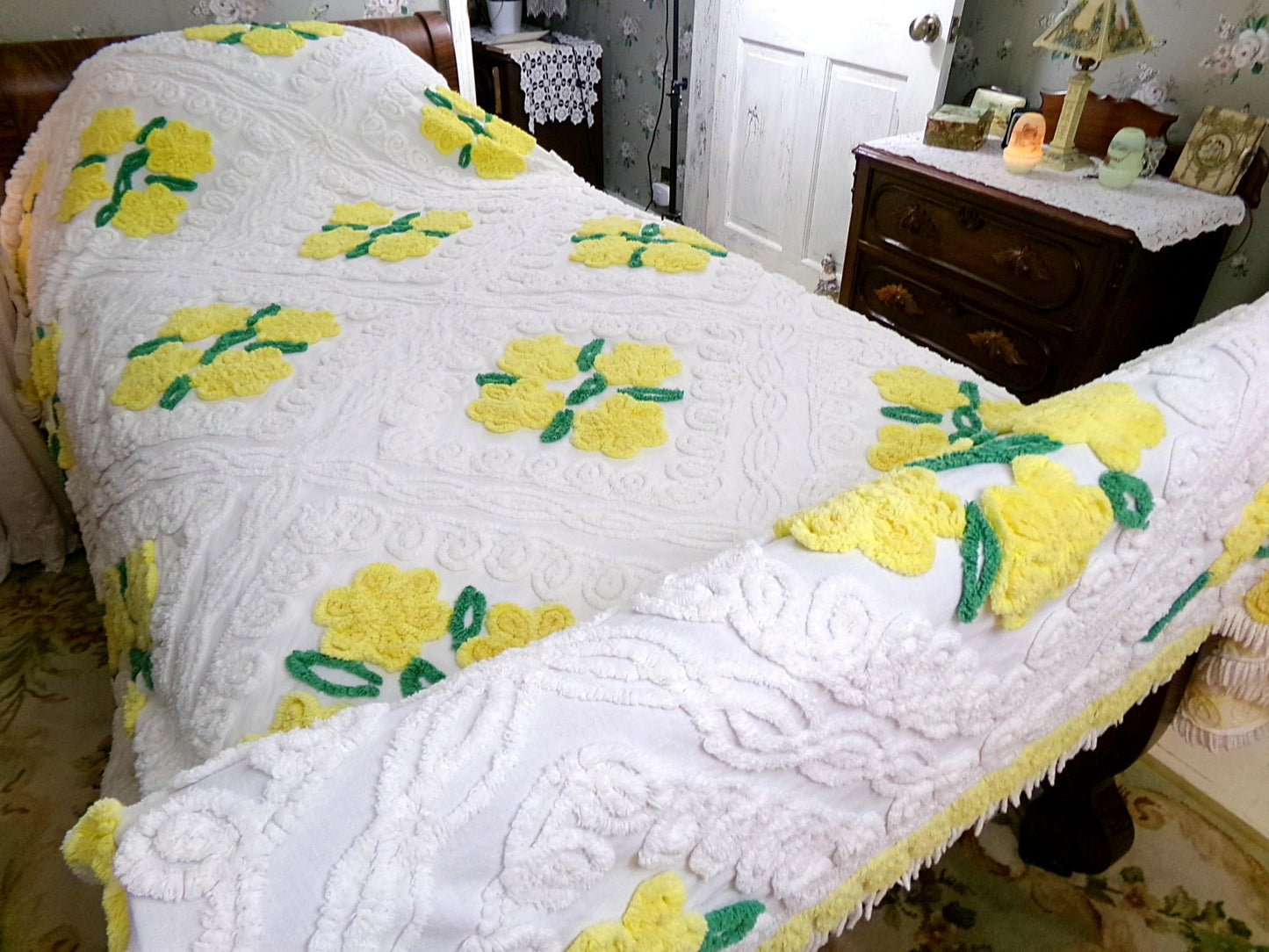 daffodil yellow flowers on white swirls vintage chenille bedspread with accent fringe, full size cottage style bedding