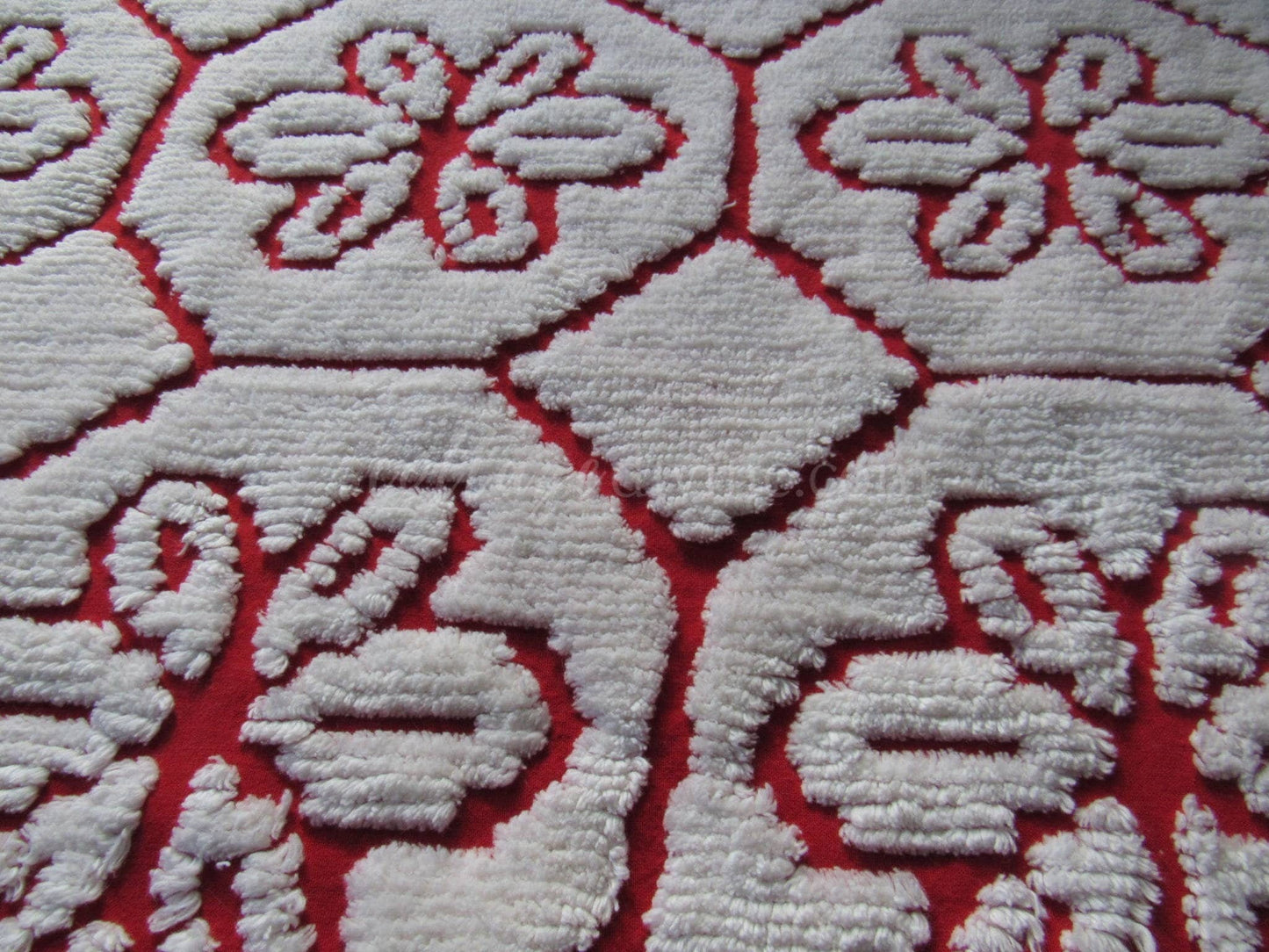 Snow White Daisy Vintage Chenille Fabric, Red Cotton Sewing Material, 22" x 24" Cut Piece