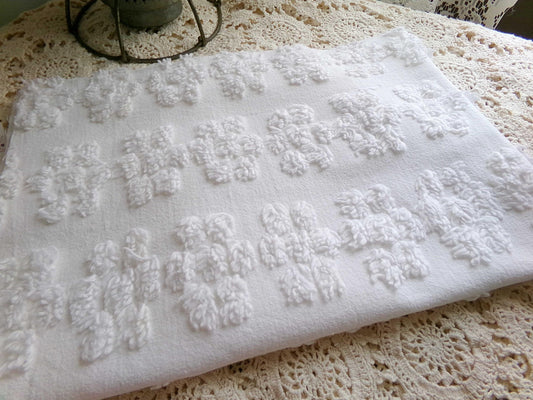 Cute Chenille Fabric Shabby Daisy Print, vintage style versatile white sewing material, 18" x 26" inches