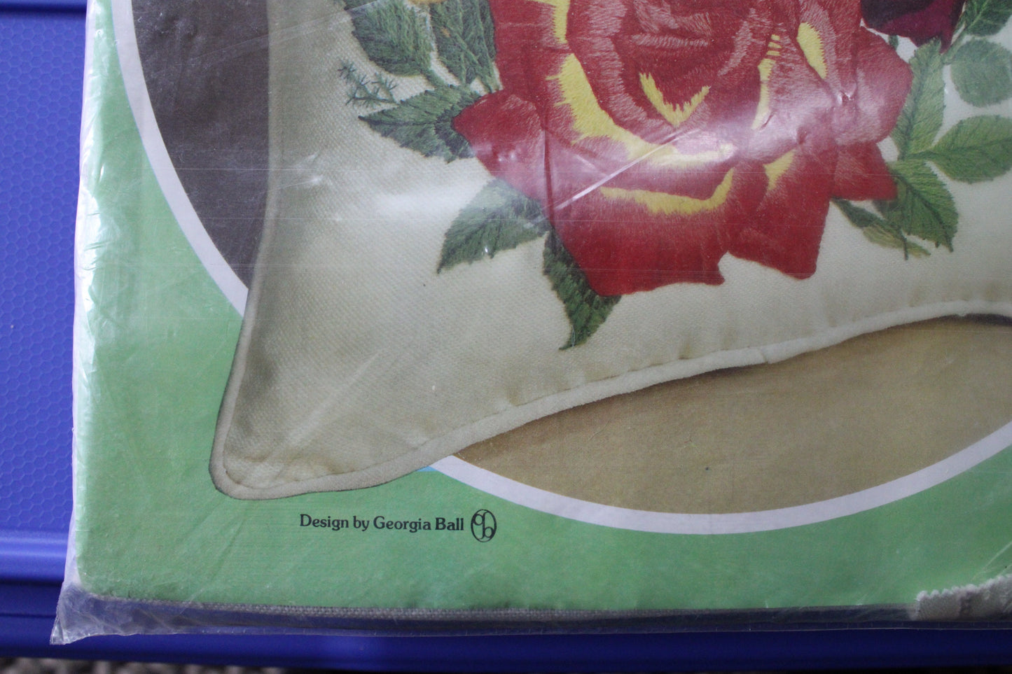 FESTIVAL OF ROSES Pillow Kit, Paragon Needlecraft Stitchery Kit #0857, Finishes 14" inch Square, Design by Georgia Ball 1978