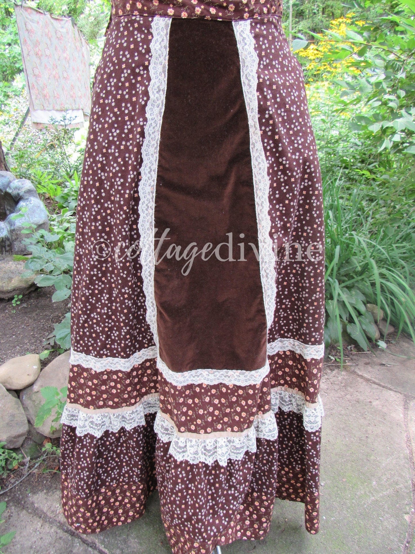 GUNNE SAX Prairie Skirt Velvet Front Chocolate Brown Calico Gunnies Vintage 1970s Maxi Skirt, XXS