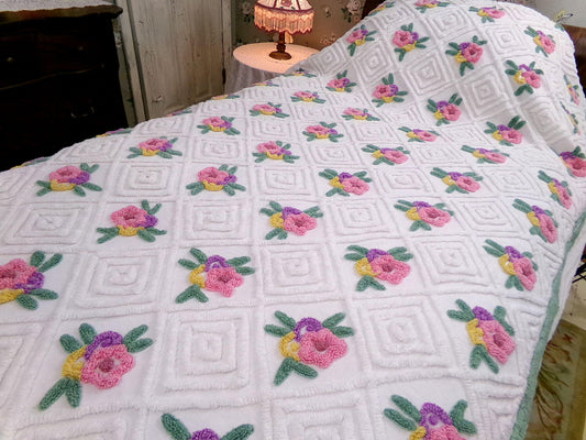 lovable shabby chic vintage chenille bedspread, covered in summer flowers, white cotton vintage full size bedding, cottage style home decor