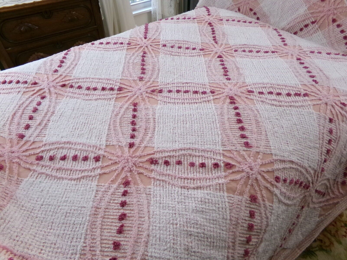 MCM Atomic Rosy Pink Vintage Chenille Bedspread, Classic Geometric Design, Twin Size
