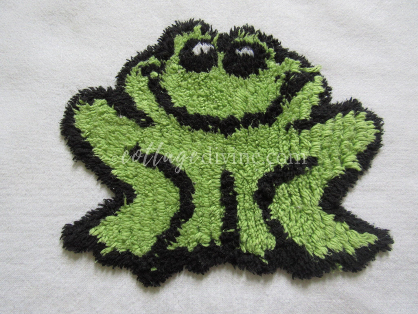 Adorable Happy Frog Retro Vintage Novelty Chenille FABRIC PIECE, 12.5" square