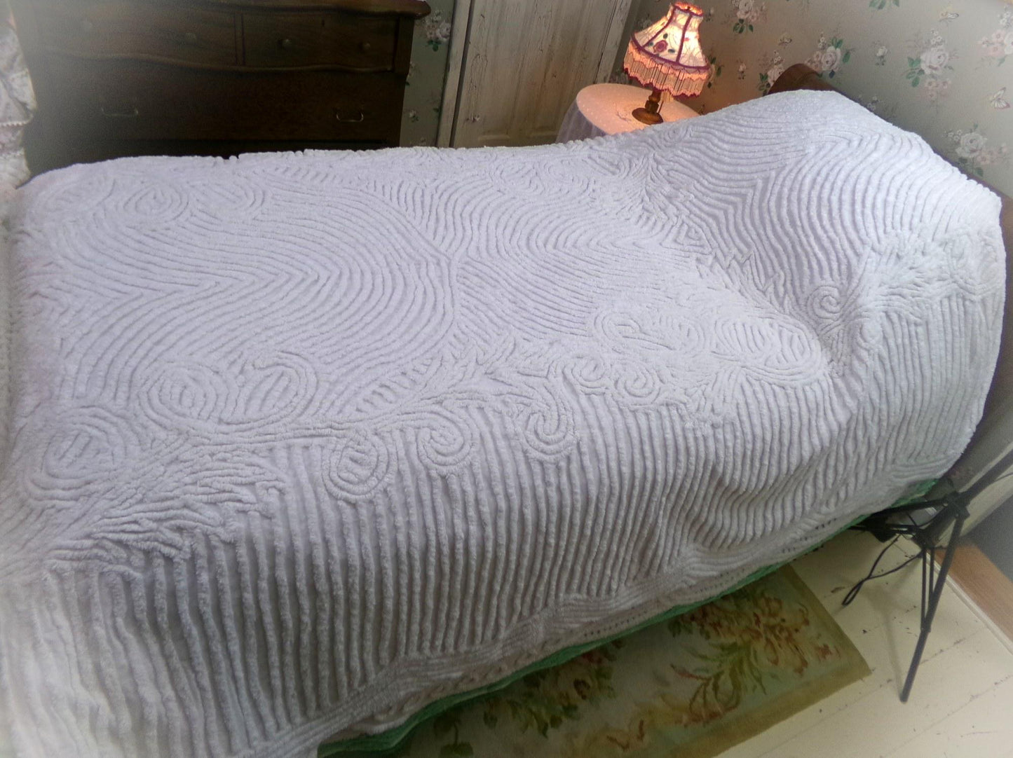 mystic shadow vintage chenille bedspread, plush white swirl designs, TWIN size farmhouse style cotton bedding