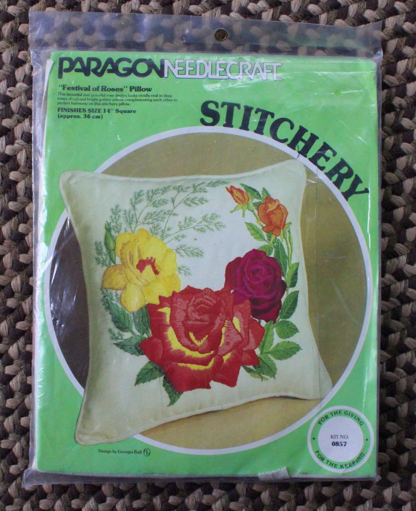 FESTIVAL OF ROSES Pillow Kit, Paragon Needlecraft Stitchery Kit #0857, Finishes 14" inch Square, Design by Georgia Ball 1978