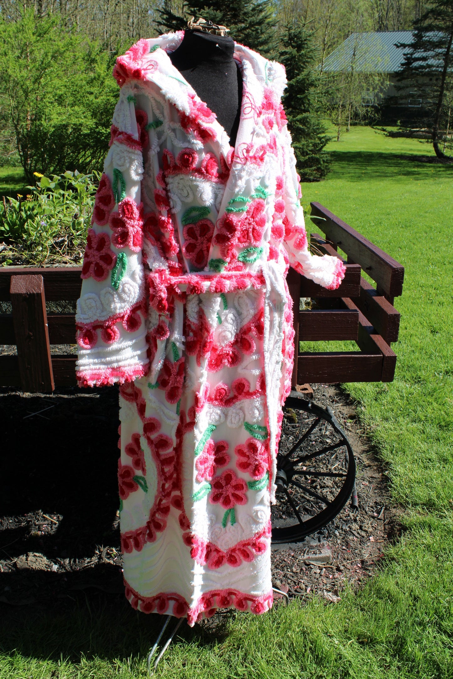 Hooded Chenille Robe in Pink Hearts & Flowers, Cozy Cute Medium / Large Hooded Vintage Style Women's Bathrobe