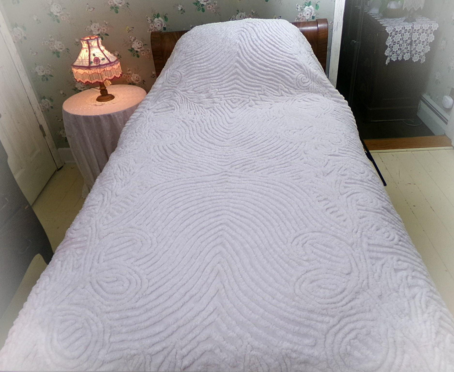 mystic shadow vintage chenille bedspread, plush white swirl designs, TWIN size farmhouse style cotton bedding