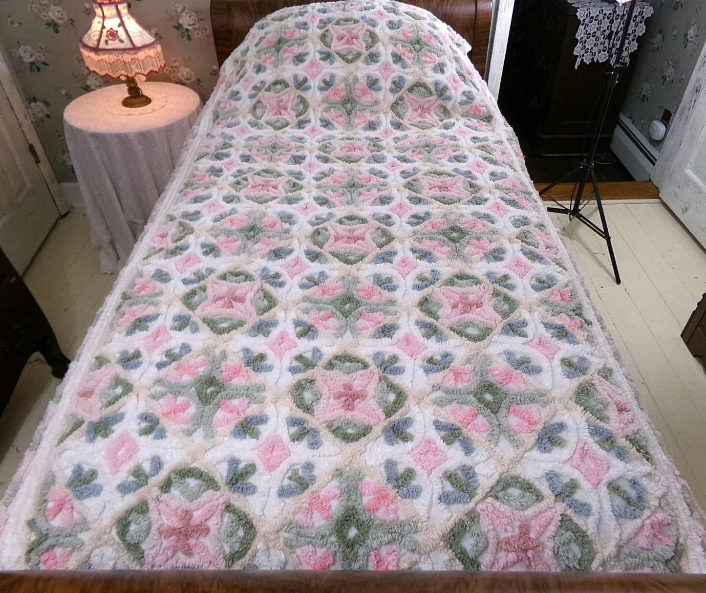 pink sea urchins twin size chenille bedspread, white cotton vintage cottage style bedding, boxed & fitted luxury design with ruffle skirt