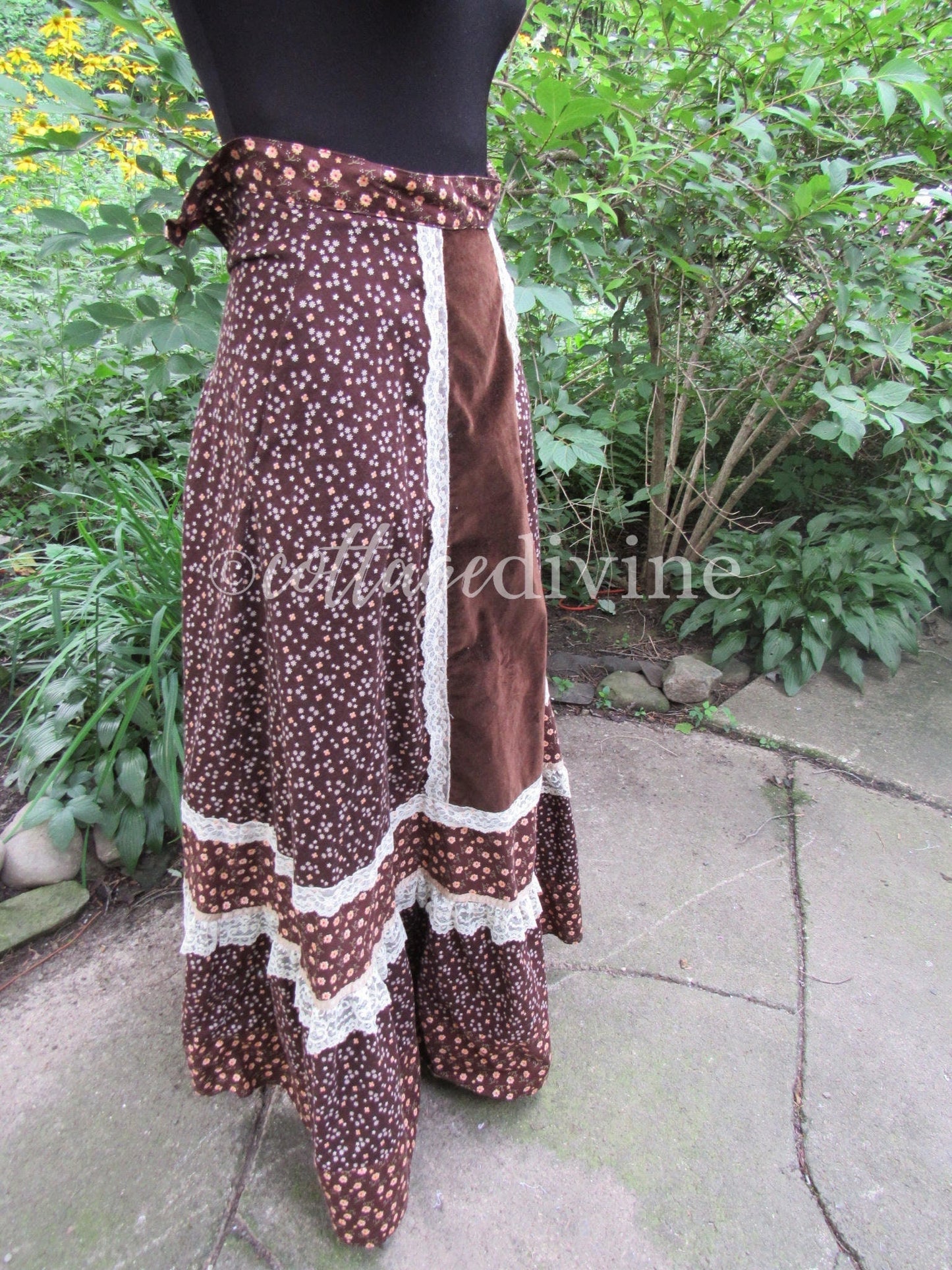 GUNNE SAX Prairie Skirt Velvet Front Chocolate Brown Calico Gunnies Vintage 1970s Maxi Skirt, XXS