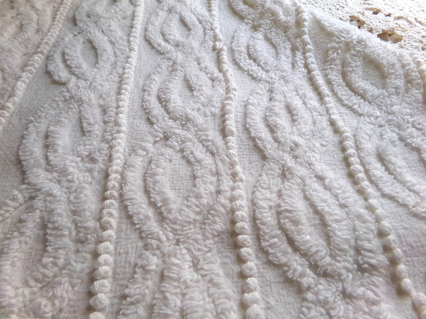angelic infinity links vintage chenille fabric, lovely sewing material with great texture & presentation, 16" x 21" inch piece