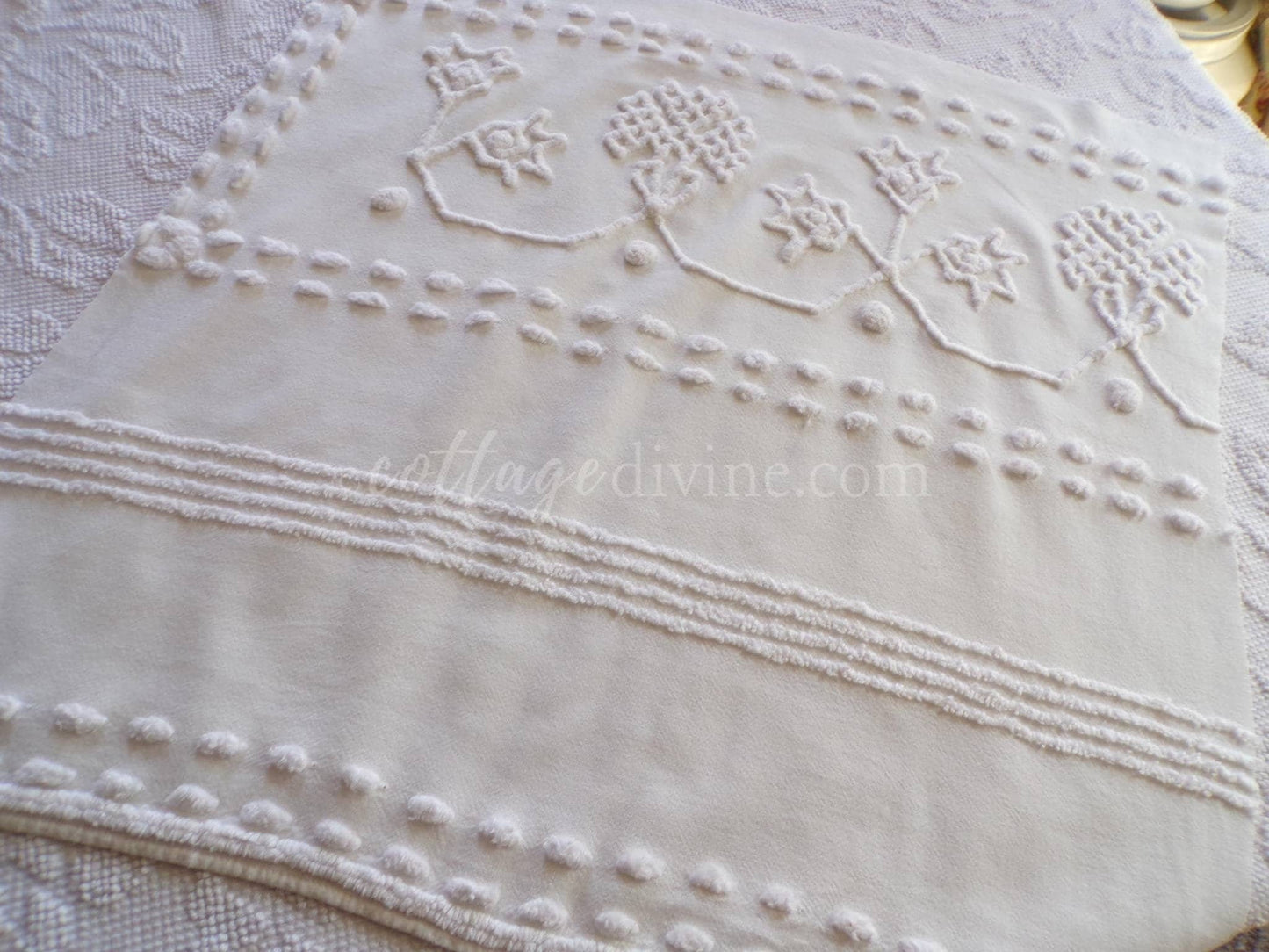 modern farmhouse white vintage chenille fabric, great design ideal for pillow covers, wall hanging, quilts, 23" x 23" piece sewing material