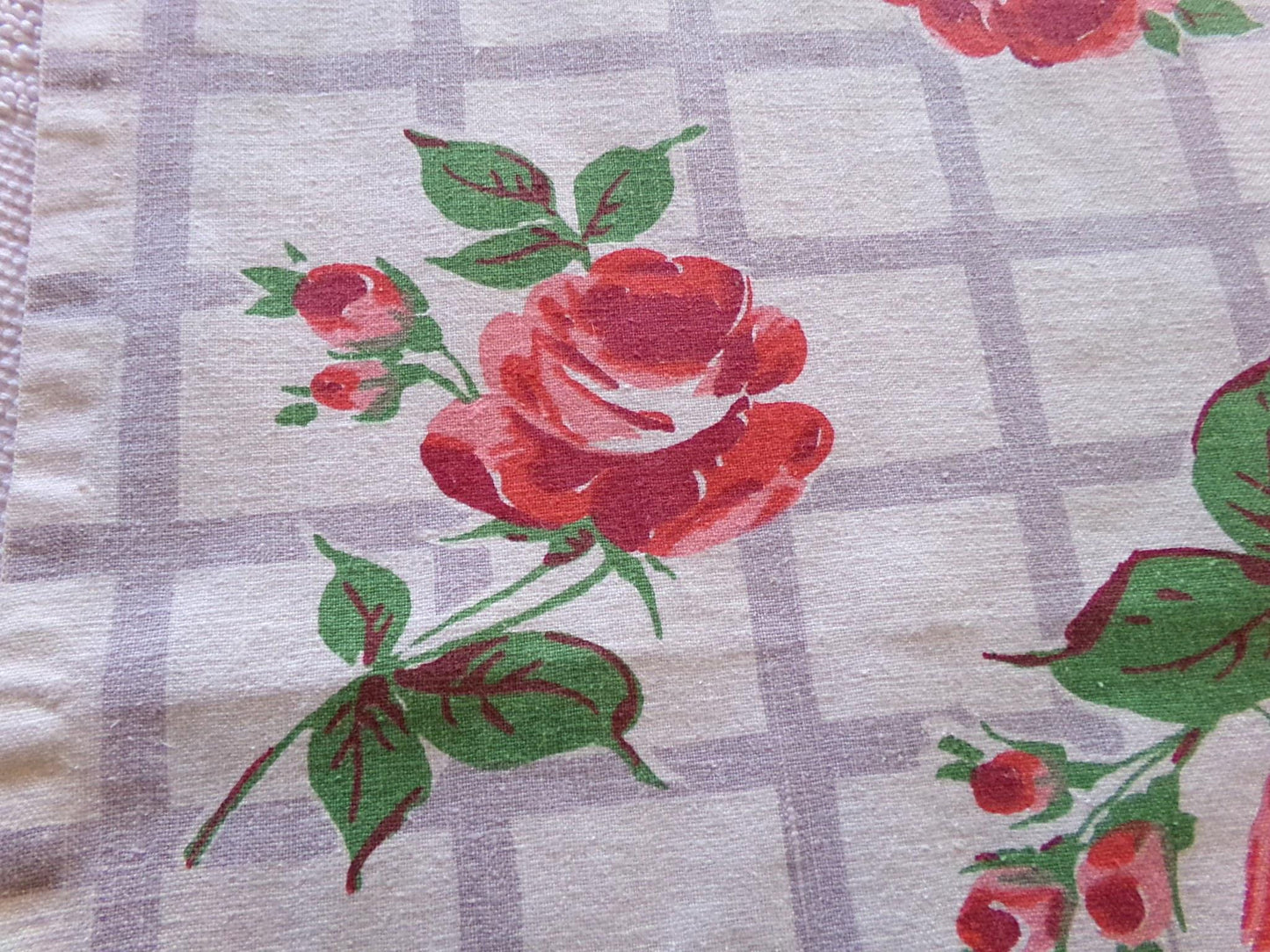 Red Roses Lattice Vintage Fabric Piece, Midcentury Style 14" x 31" inches for sewing material, upcycling