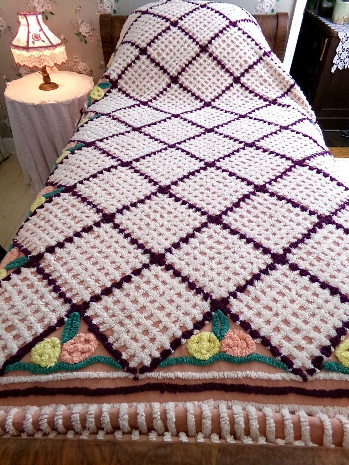 cozy rosettes plush Vintage full size chenille bedspread, quality cotton thick tufts