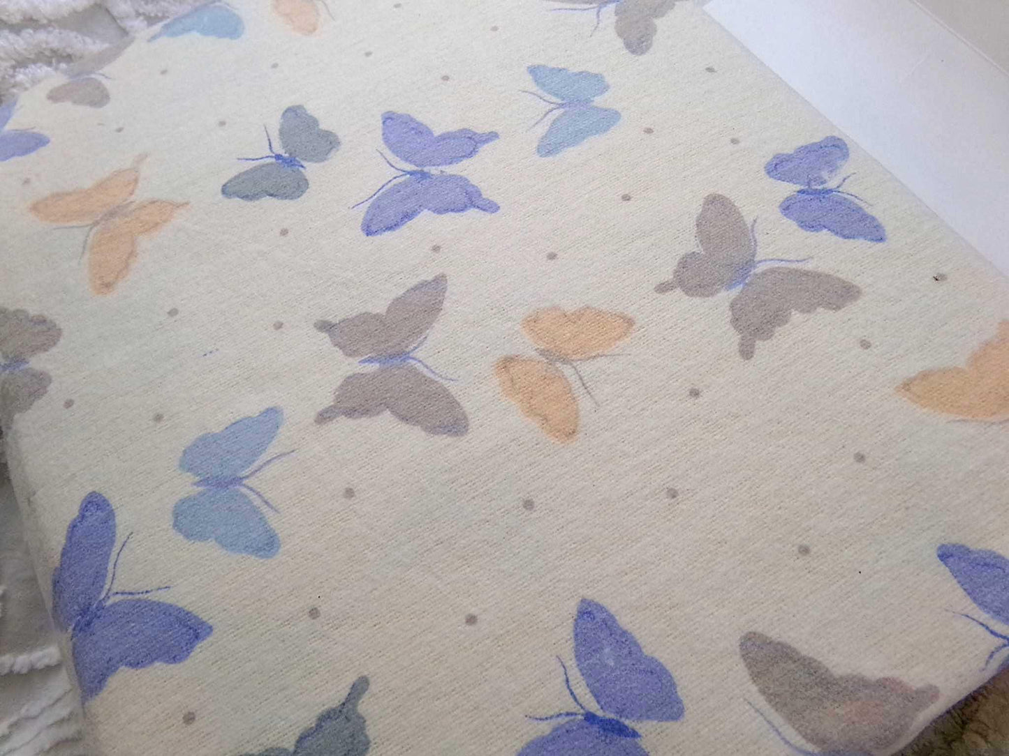 BUTTERFLIES Vintage FULL Flannel Sheet Set, Dreamy Butterfly Pattern, 1 Flat Sheet, 1 Fitted Sheet, 2 Pillowcases, Pure Natural 100% Cotton