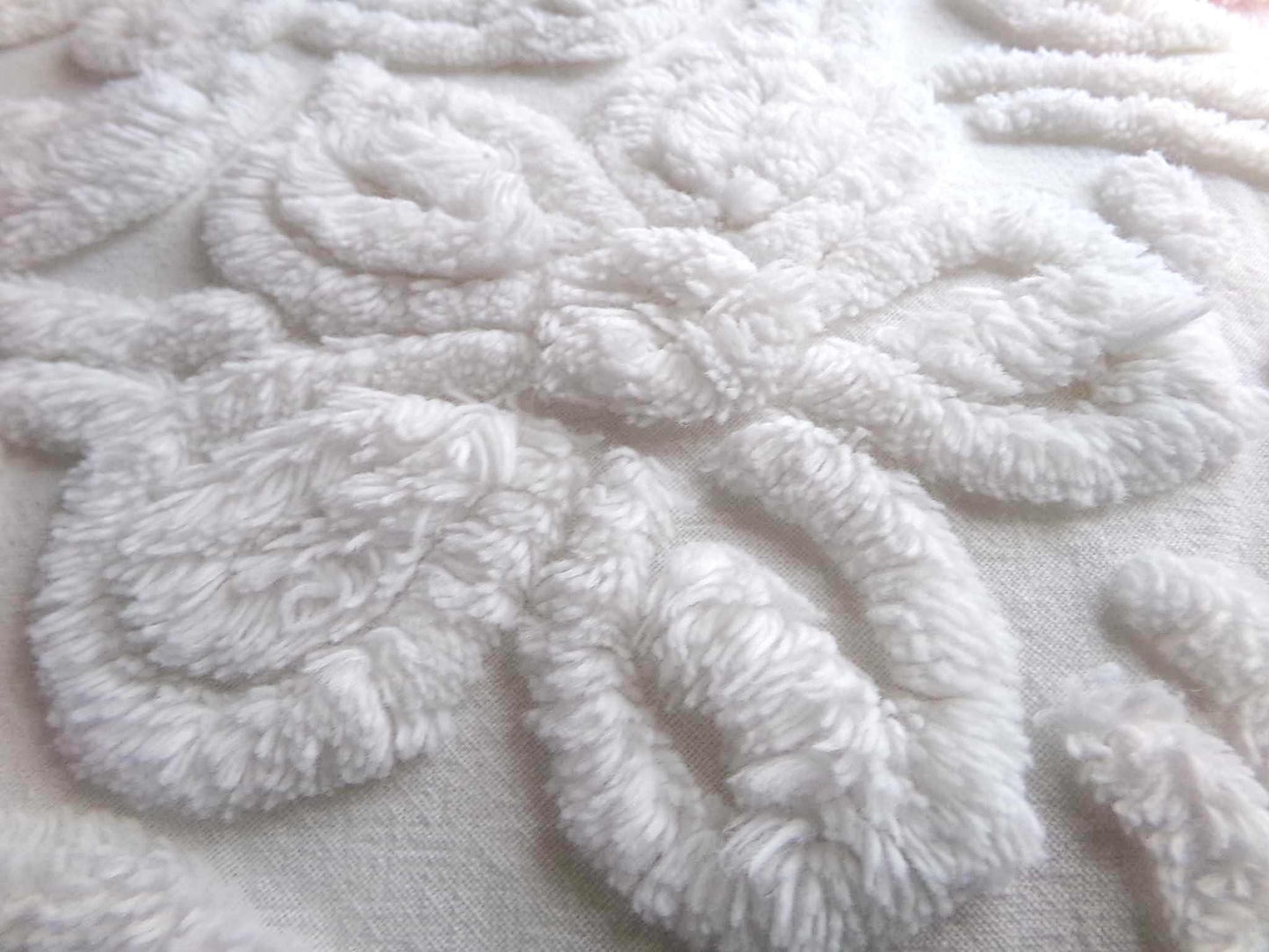 Precious Big Daisy Chenille Fabric, Vintage White Floral Cotton Sewing Material, 20" x 24" inch Piece for Quilting, Pillows & Crafts