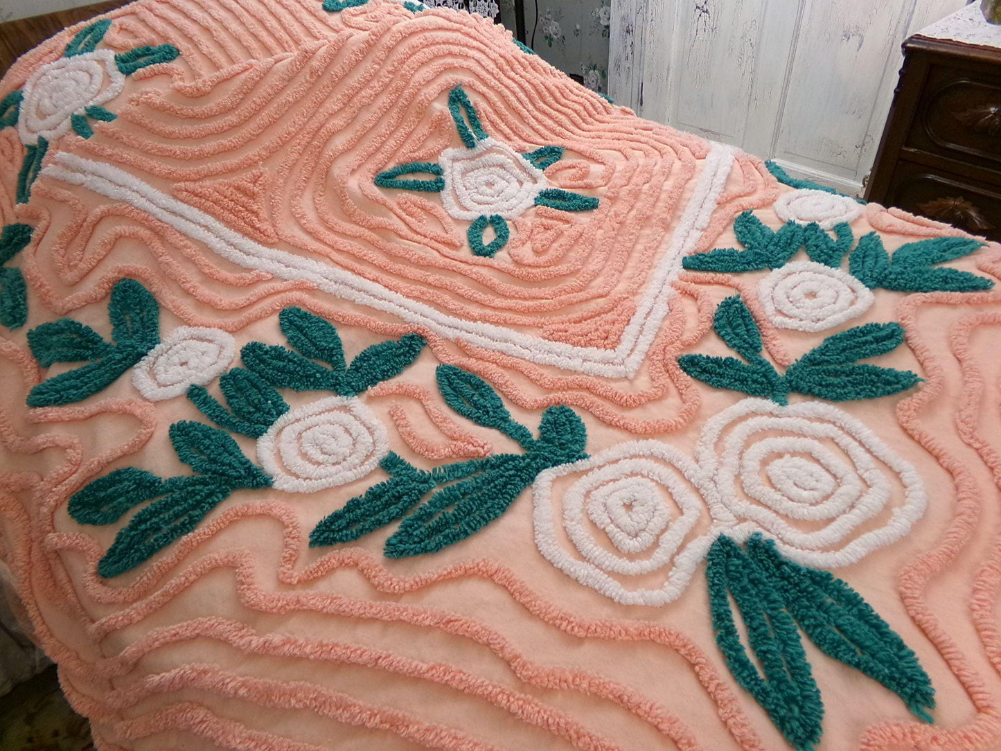 white roses in autumn vintage chenille bedspread, lovely peach glow cotton full size shabby chic bedding