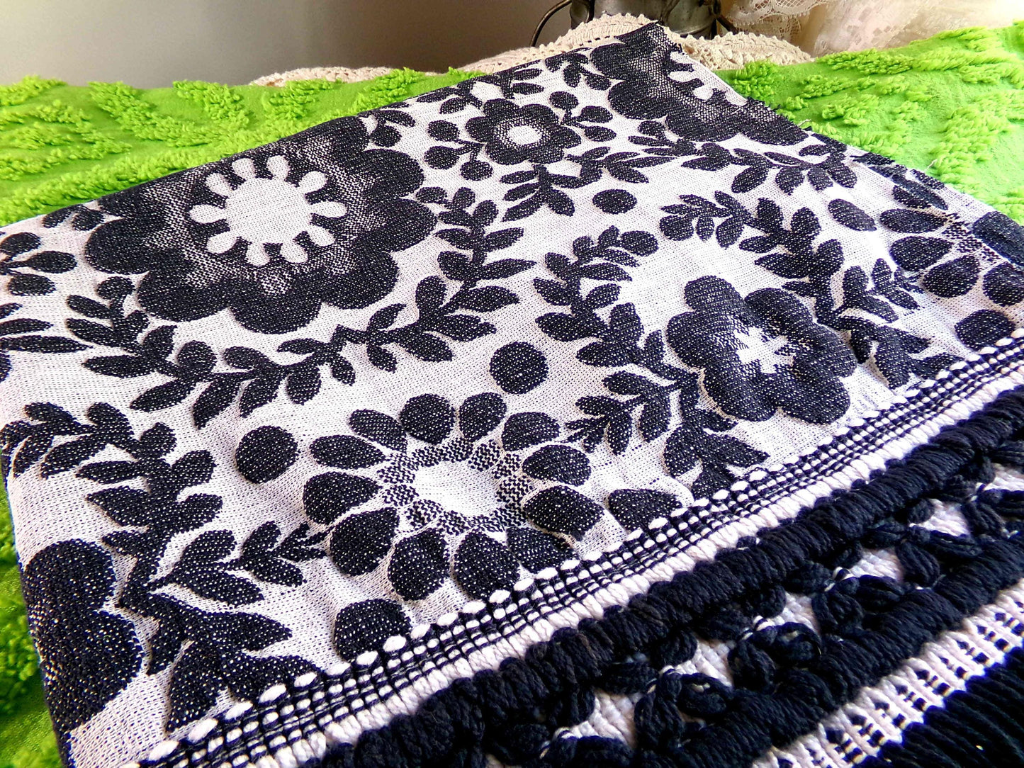 Flower Power MoD DaIsY Vintage Woven Fabric, REVERSIBLE Black & White Hippie Floral, 22" x 18" Piece